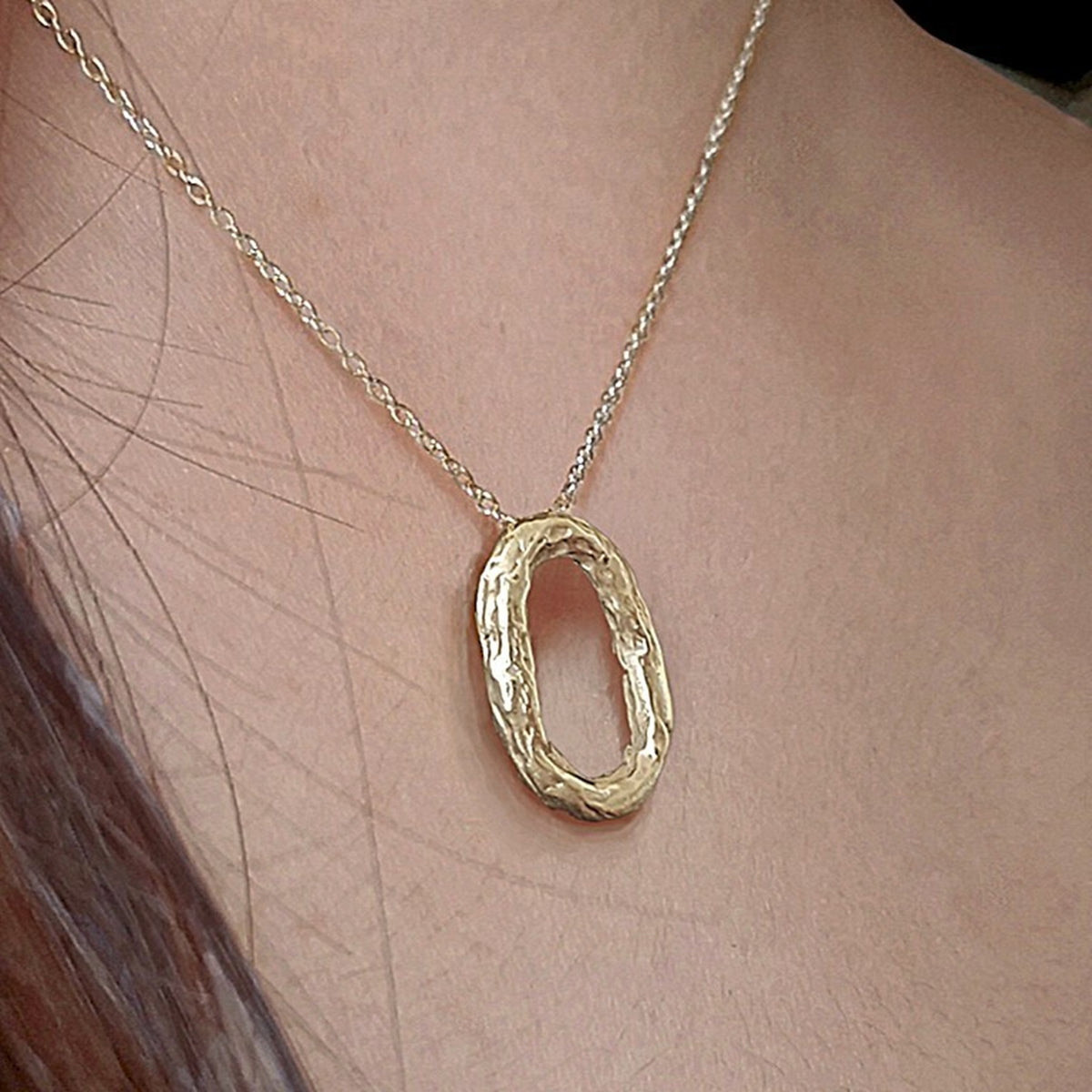 Colgante Órbita en oro vermeil puesto